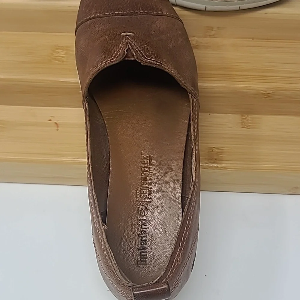 Timberland Brown Slip-On Flats with Cushioned Soles - Picture 3 of 9